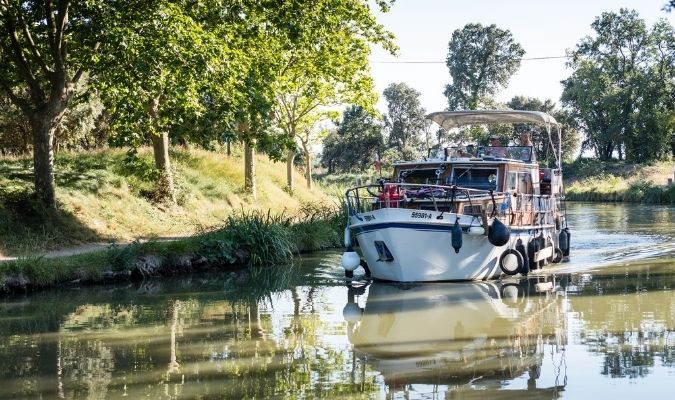 camping yole herault canal midi