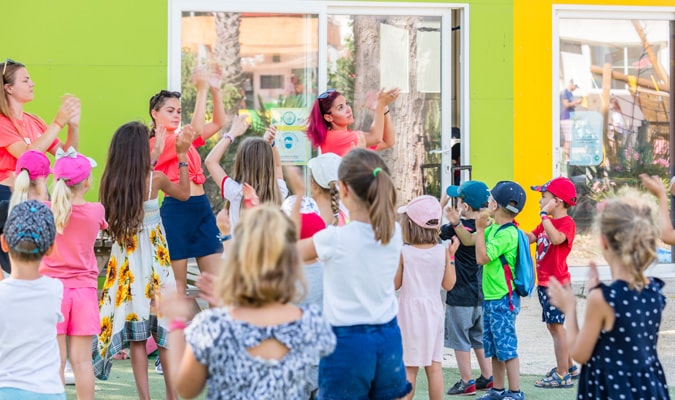 camping avec club enfant hérault