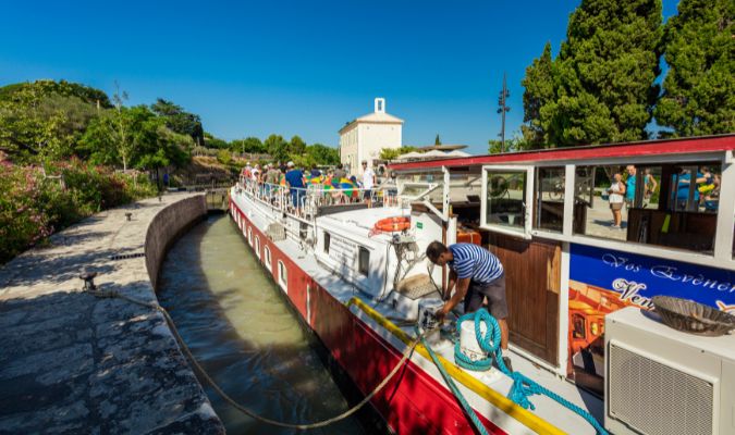 croisière avec restaurant sur le canal du midi proche camping la yole