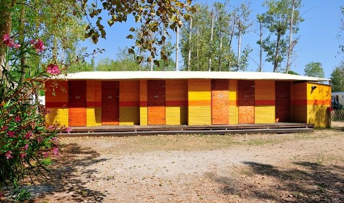 camping la yole avec sanitaire et coin cuisine